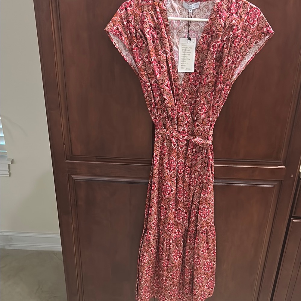 Chic Red Patterned Midi Dress